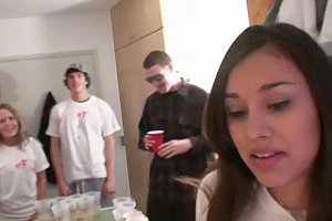 非洲黑种人狠尻美女的bb Porn