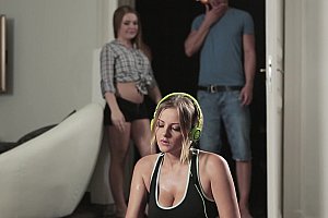 欧美足交自慰 Porn