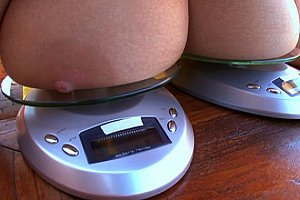 两男两女互换日b Porn
